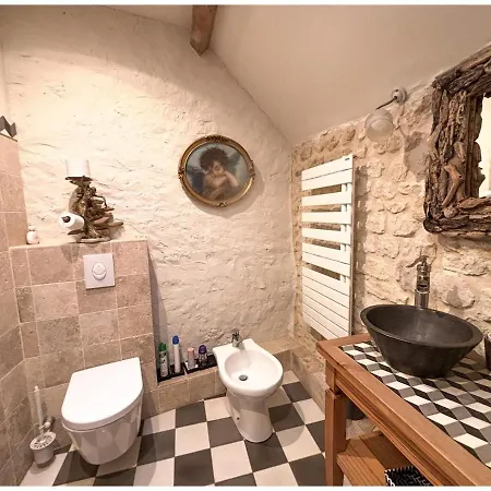 Holiday home Belle Grange En Pierre Avec Piscine Chauffee *
