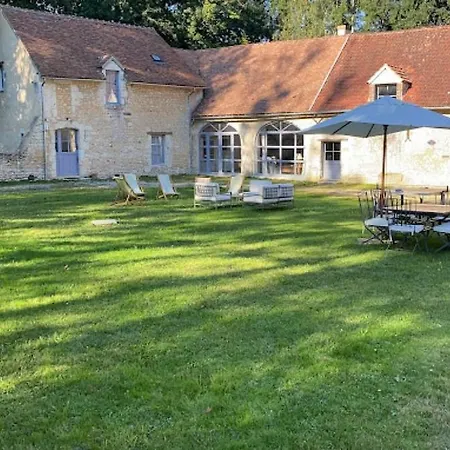Belle Grange En Pierre Avec Piscine Chauffee Holiday home Saint-Ouen-de-la-Cour